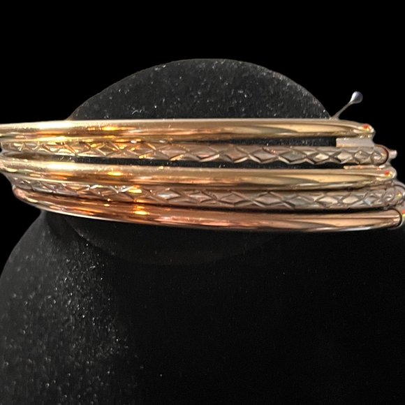 5 Vintage Tri Gold Bangles - 9251/2014kAU (3 mark) and 925AU (2 mark) - Picture 2 of 12